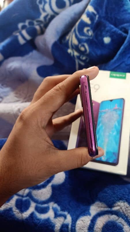 Oppo f9 4/64gb official box set 2