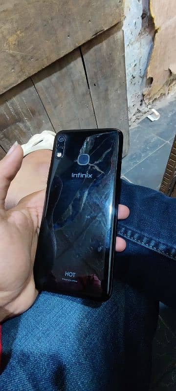 infinix hot 8 lite 1