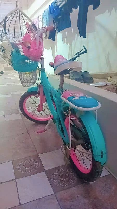 kids cycle for girl in good condition 1