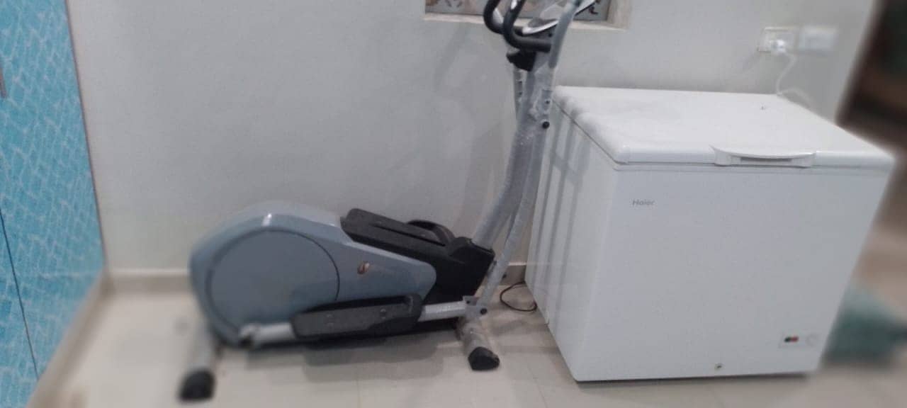 Treadmill elliptical trainer exercise cycle 8