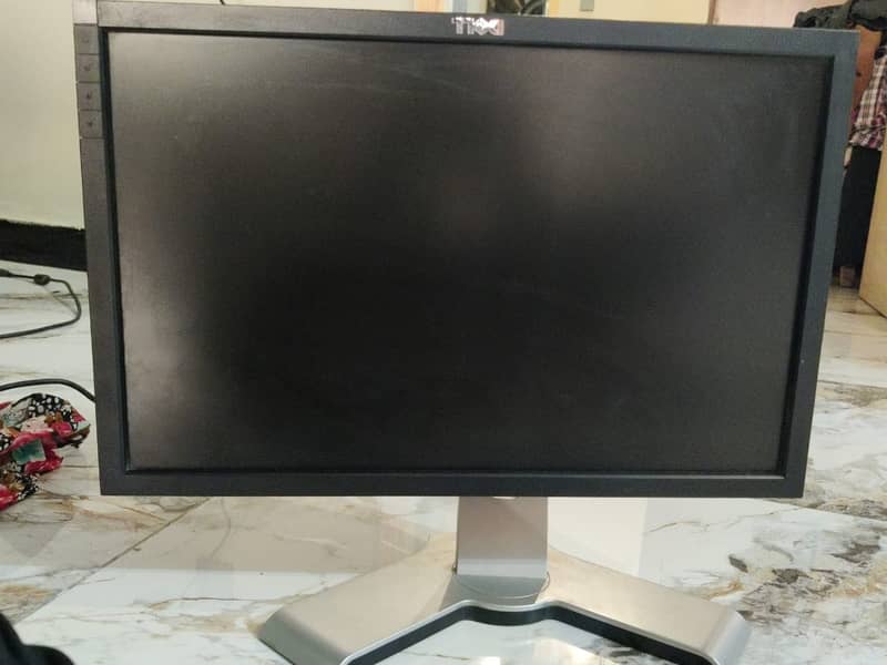 Dell E1911c 19 inch Monitor with 360 rotable stand 3