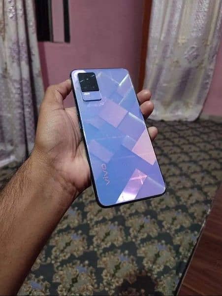 Vivo V21 E 1