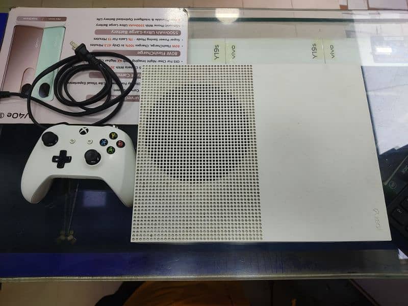 Xbox one S 1TB 0