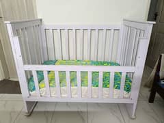 baby cot