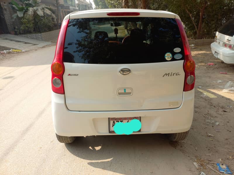 Daihatsu Mira 2010 1