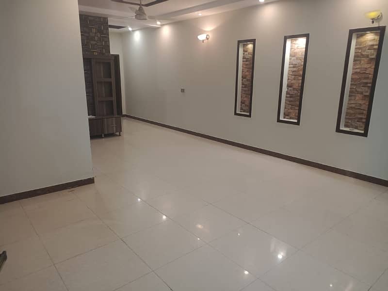 12 MARLA LOWER PORTION FOR RENT AT THE HOT LOCATION OF JOHAR TOWN 10