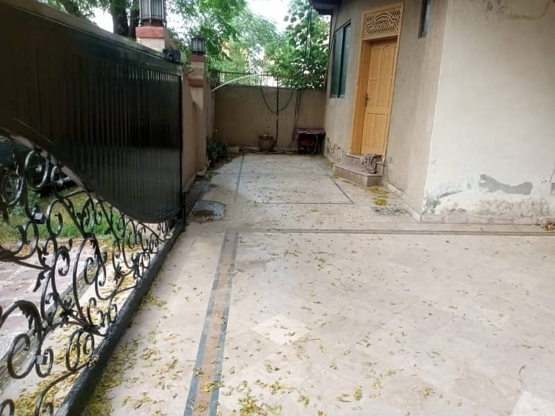 12 Marla Ground portion For Rent G15 Islamabad 7