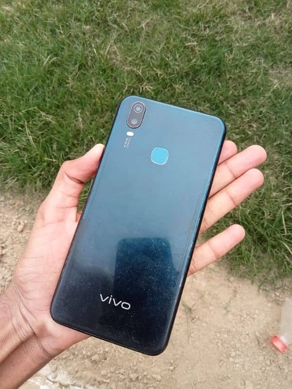 Vivo Y11 8