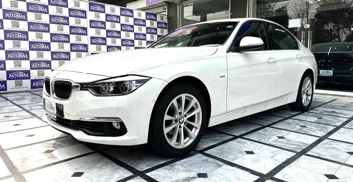 BMW 318i - 2017 2