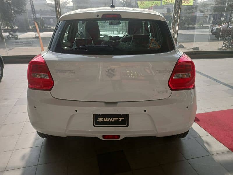 Suzuki Swift 2024 3