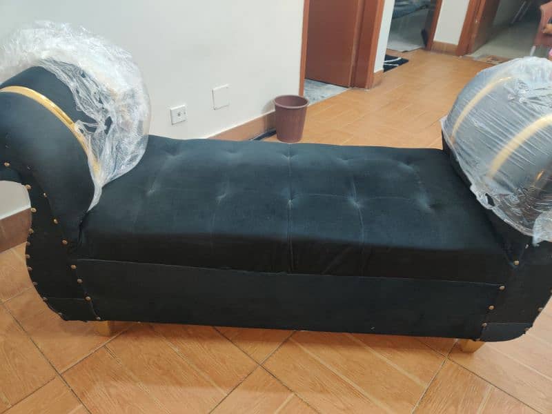 sethi sofa 1