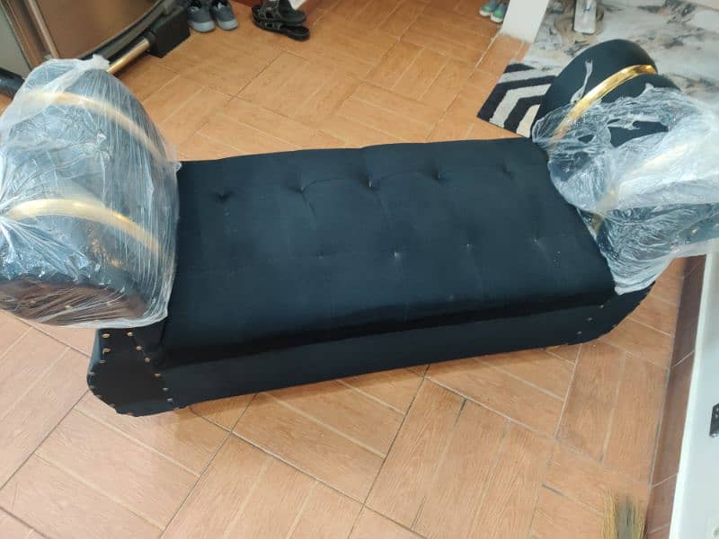 sethi sofa 3