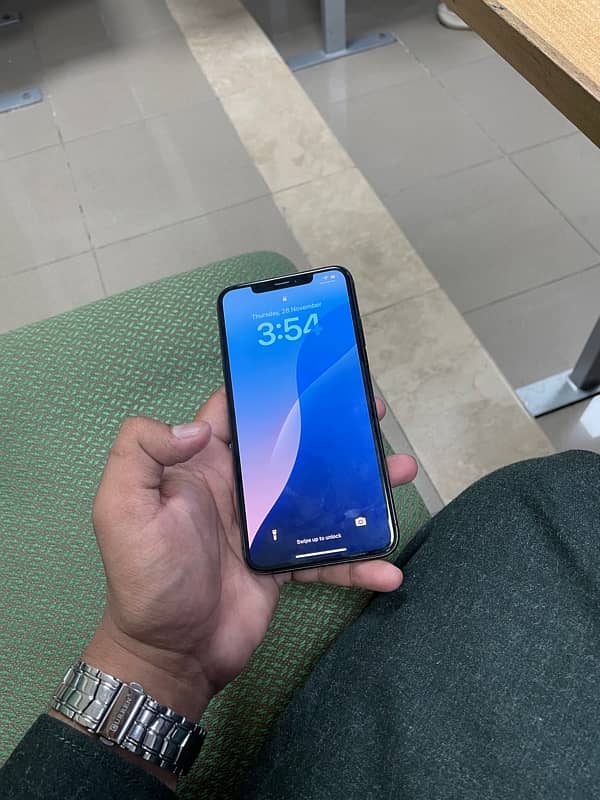 IPhone Xsmax 256gb water pack 8