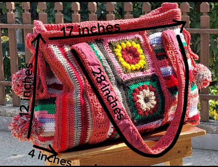 Handmade crochet bag. 0