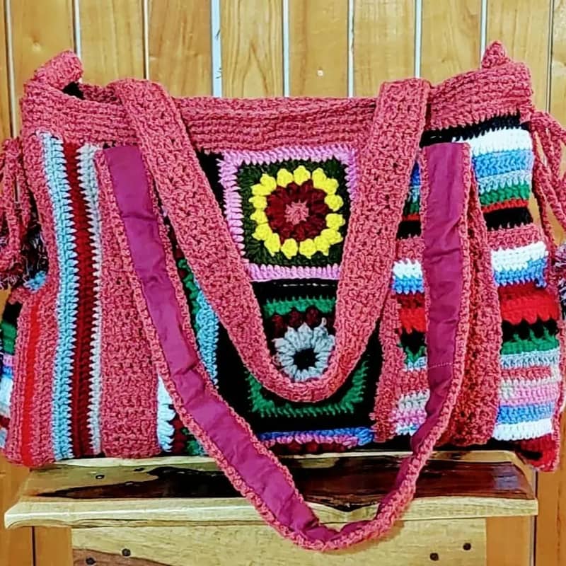 Handmade crochet bag. 2