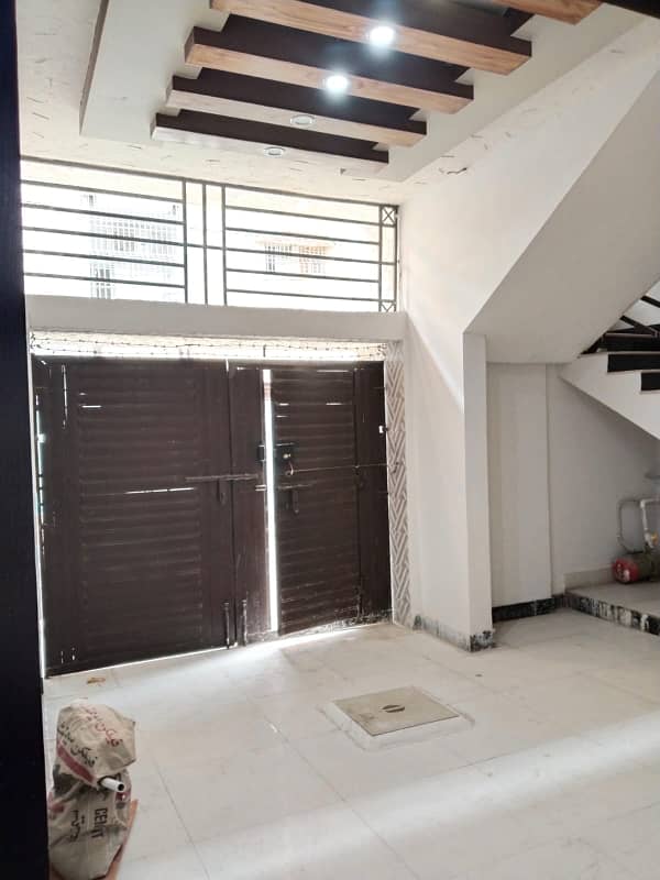 120 Sq Yard Inpendent House Available For Rent In Gulshan Block 5 5