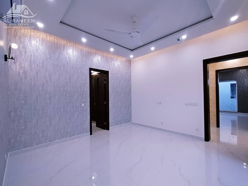 Dha Kanal Brand New Luxury Banglow Available For Sale 29