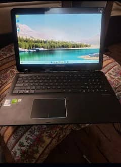 Asus i7 7th gaming laptop with 2gb graphics