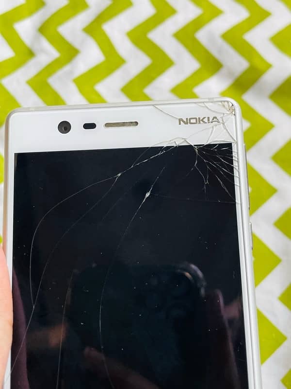 Nokia 3 Best to use with Non pta phones 4