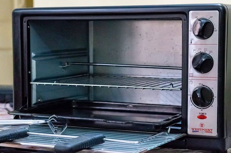 Westpoint toaster oven with rotisserie. 15