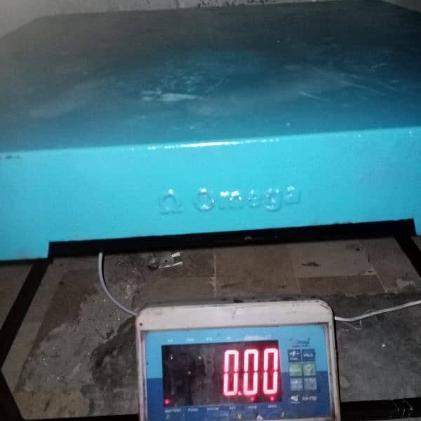 Omega load Cell heavy weight scale 50gm two 900kg 0