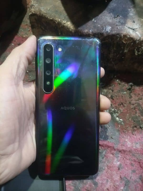 Aquos R5 12/256 PTA 1