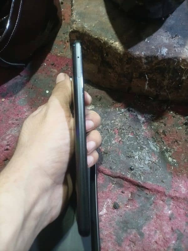 Aquos R5 12/256 PTA 5