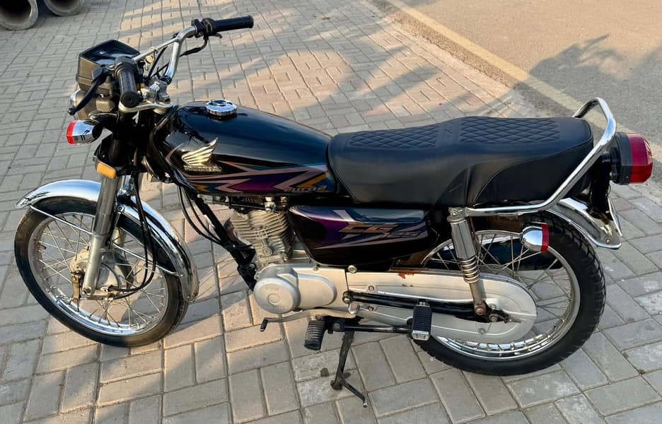 Honda cg 125 2020 Sticker Nov 2019 Registered 0