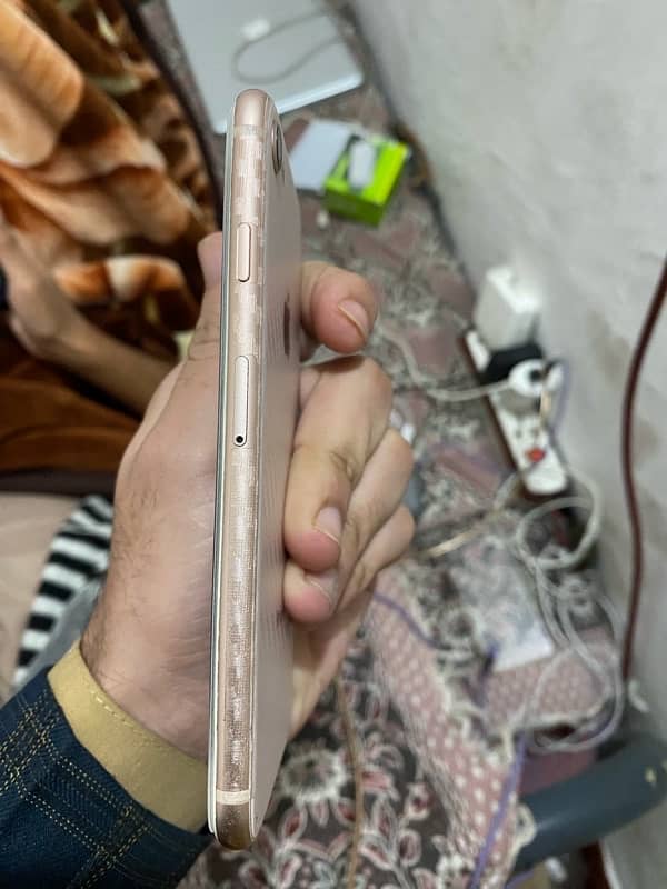 Iphone 8 PTA APROVED 4