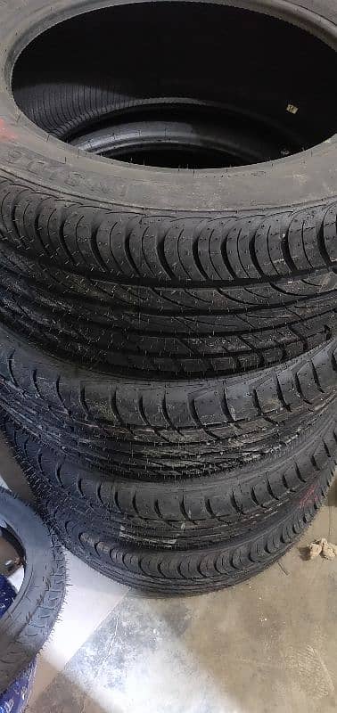 juke vezel Yaris grande Mercedes Sportage haval tires 2