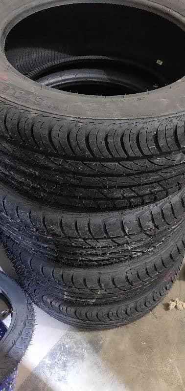 juke vezel Yaris grande Mercedes Sportage haval tires 5