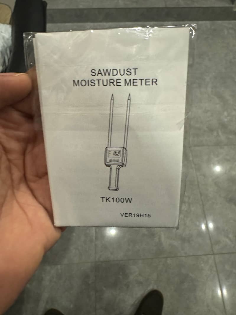 SAW Dust Moisture Meter TK100W Brand New 1