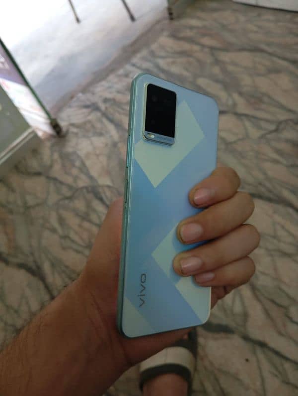 Vivo Y 21A 4