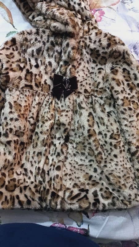 Leopard print fur coat 3