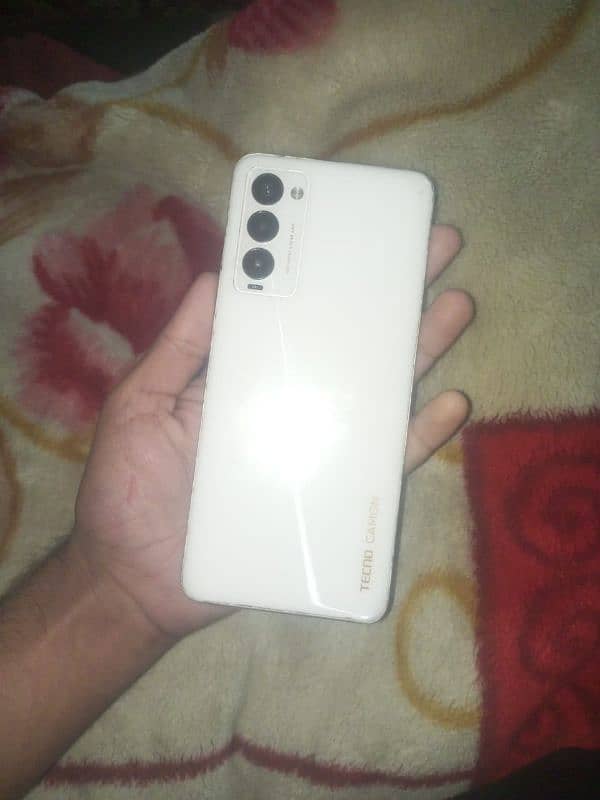 Tecno camon 4