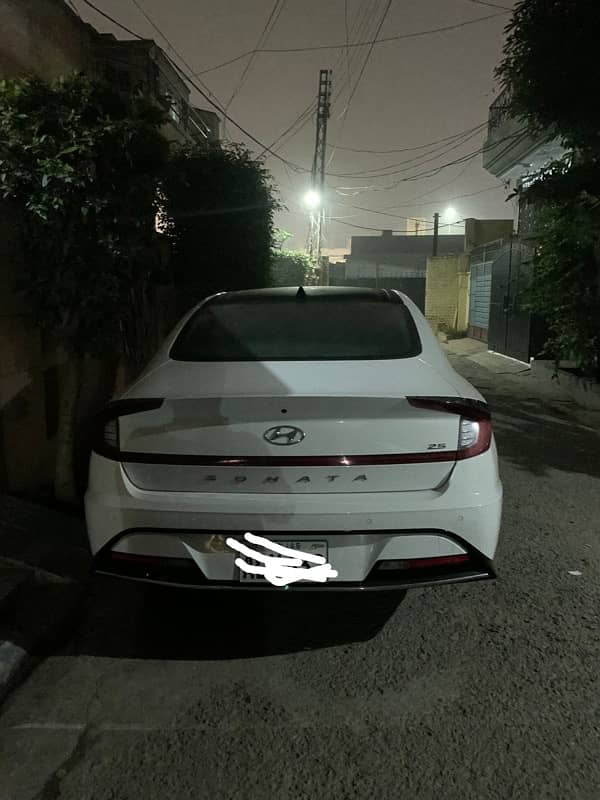 Hyundai sonata 2022 1