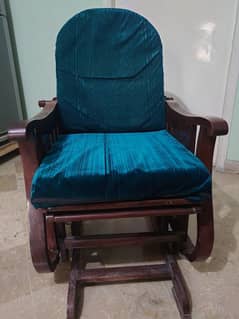 Rocking/Easy chair