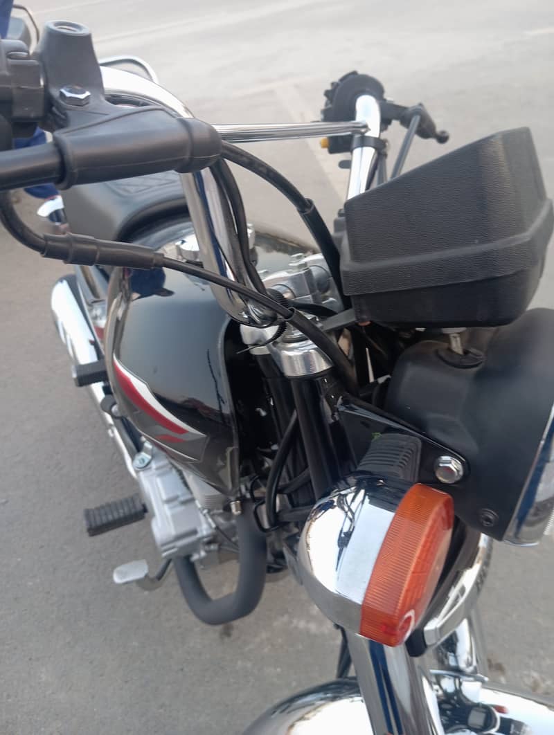 Honda CG 125 2024 8