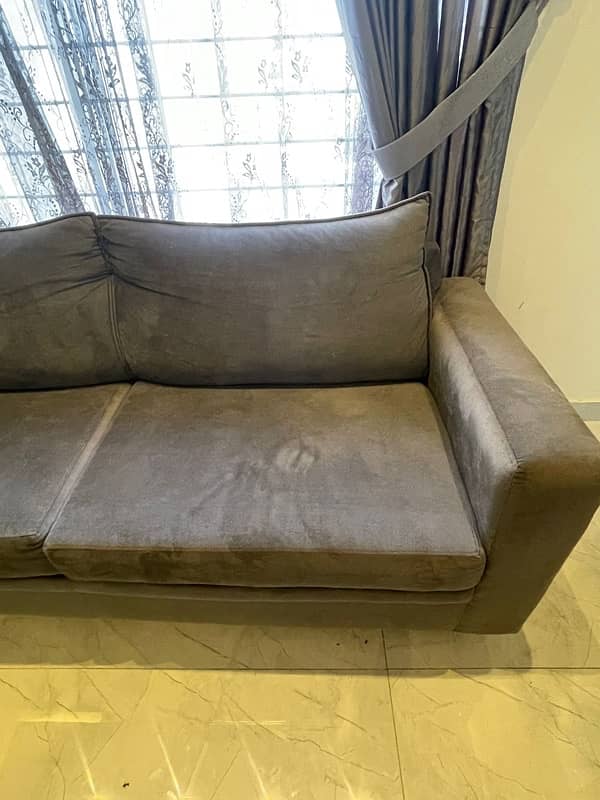 3 seater sofa 0