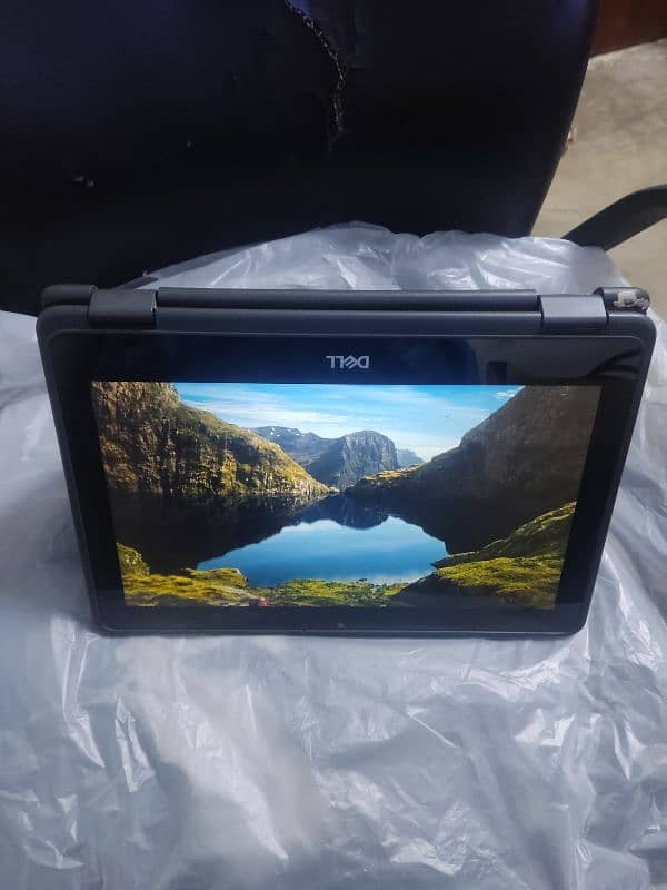 Dell latitude 3190 laptop touch & folding screen 2