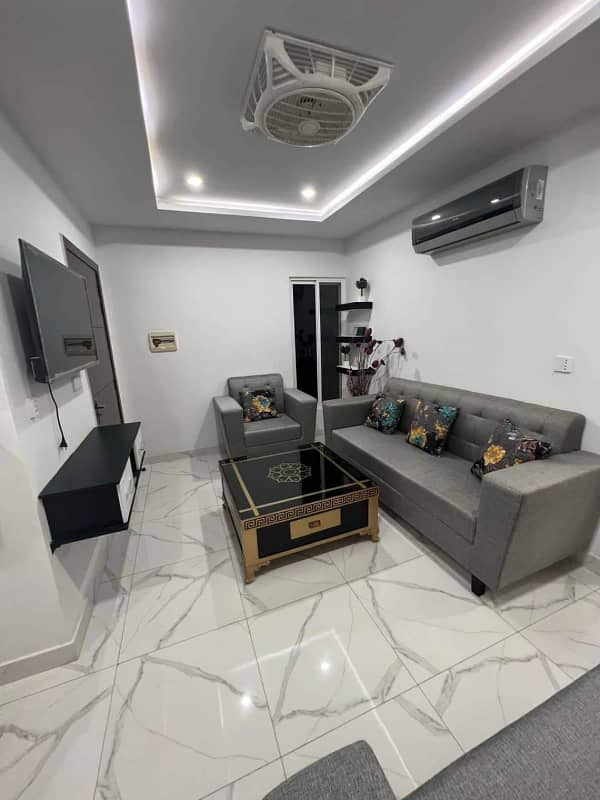 1 Bed luxury Furnished Flat Available for Sale In Bahria Town Lahore 5