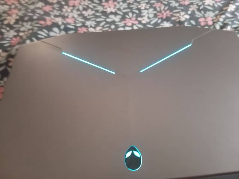 Alienware 17 Microsoft windows 10 Pro 10/10 condition 0