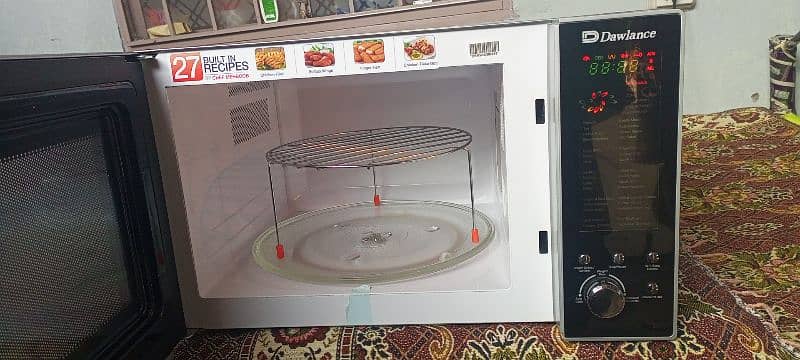 Dawlance microwave oven 1