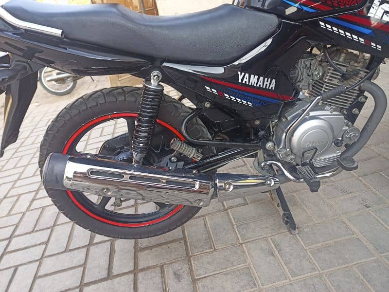 YBR 125G 4