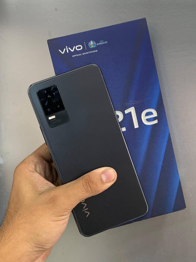 URGENT SELL VIVO V21E 10/10 CONDITION  SEALED SET PTA OFFICIAL APPROVE 0