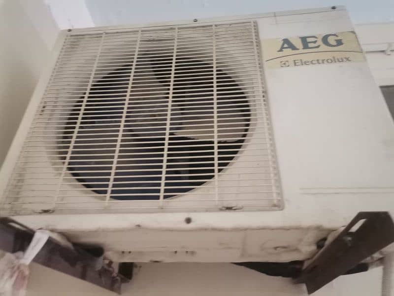 split Ac 9000 BTU pone TON import. AEG Company 0