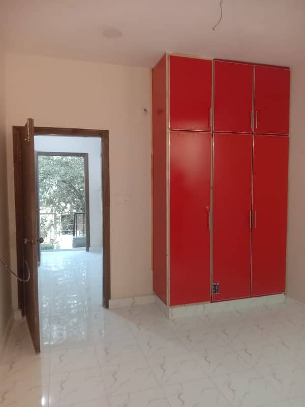 non furnished flats for rent only for bachelors 3