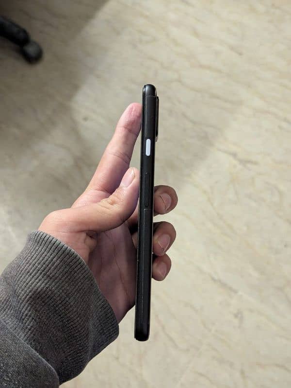 Google Pixel 4a5g 10/10 Condition 5