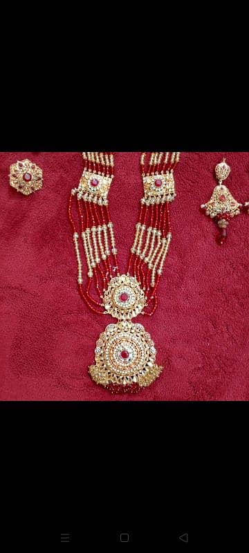 imported  bridal jewelry set neat good condition used only 1 time 11