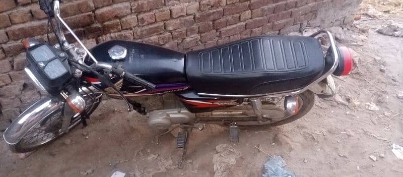 Honda 125 used in good condition 2